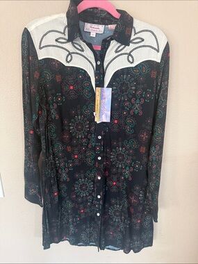 Vintage-Inspired Black Floral Western Shirt Dress